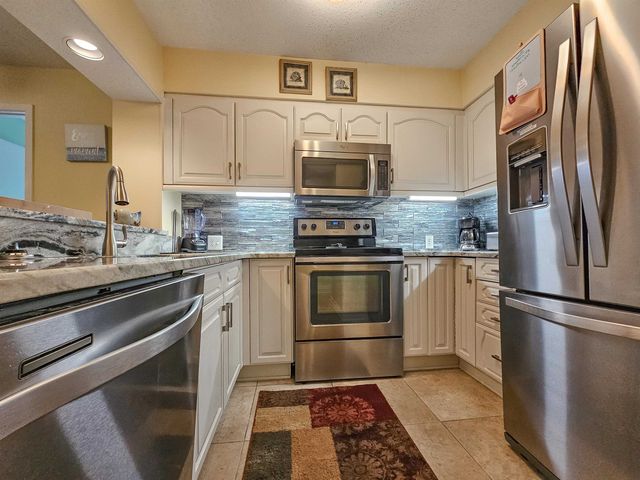 410 Melrose Pl Apt 315, Myrtle Beach, SC 29572