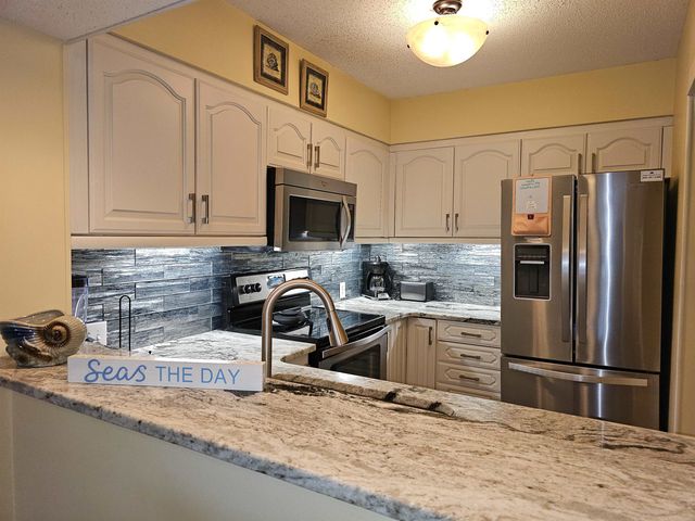 410 Melrose Pl Apt 315, Myrtle Beach, SC 29572