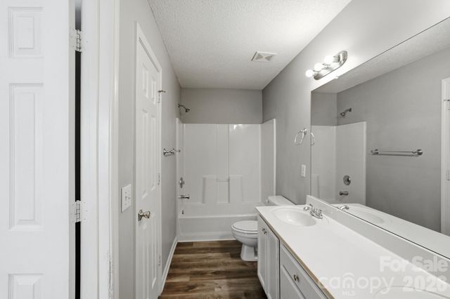 10142 Forest Landing Drive, Charlotte, NC 28213