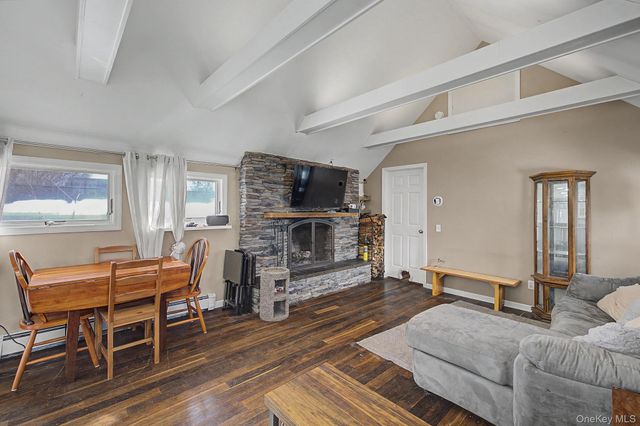 72 Putnam Drive, Carmel, NY 10512