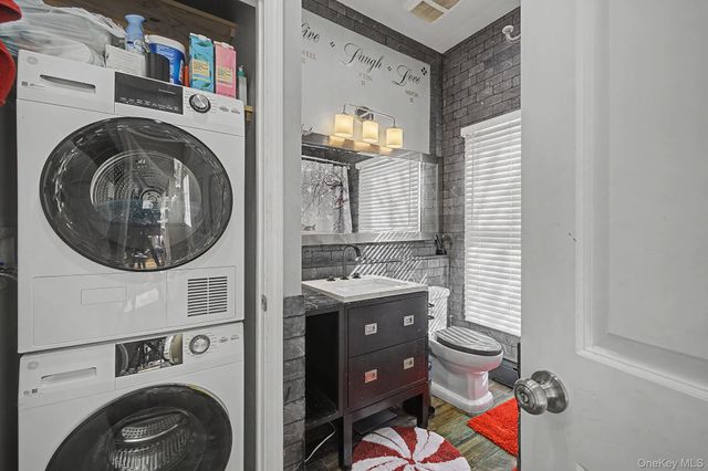 72 Putnam Drive, Carmel, NY 10512