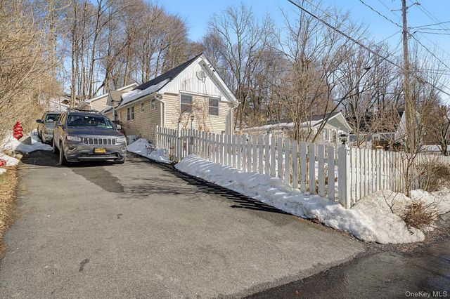 72 Putnam Drive, Carmel, NY 10512