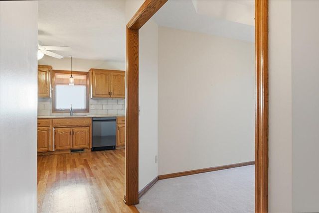 101 BONHAM Circle, Council Bluffs, IA 51503