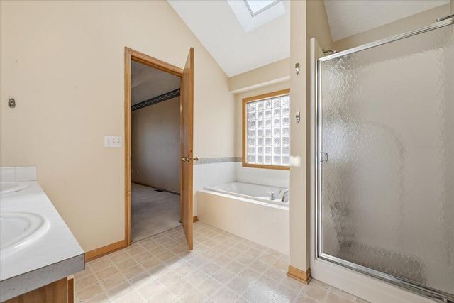 101 BONHAM Circle, Council Bluffs, IA 51503