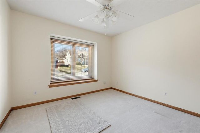 101 BONHAM Circle, Council Bluffs, IA 51503