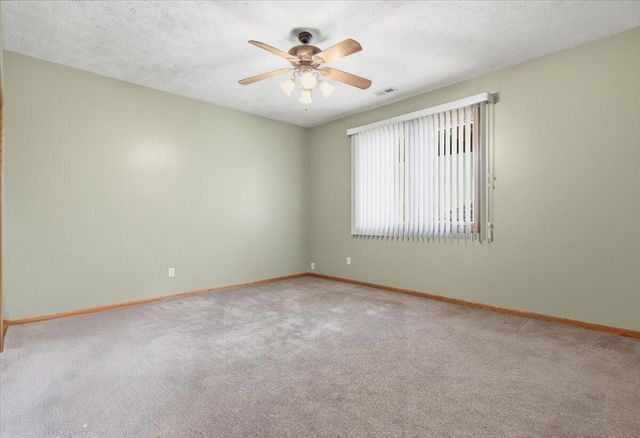 101 BONHAM Circle, Council Bluffs, IA 51503