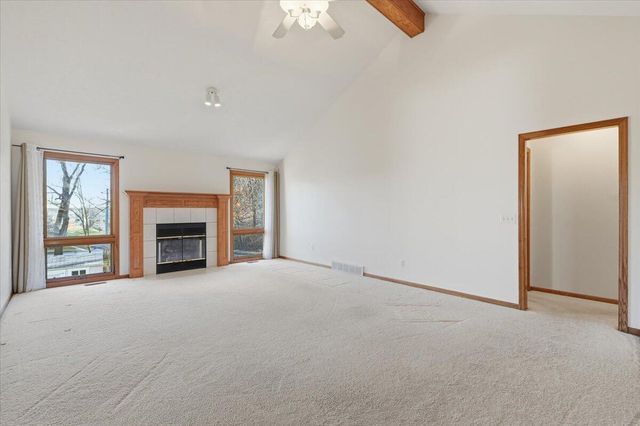 101 BONHAM Circle, Council Bluffs, IA 51503