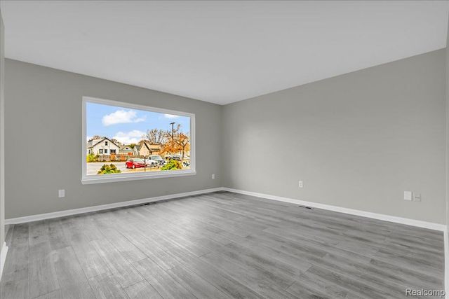 1719 Ferris Avenue, Lincoln Park, MI 48146