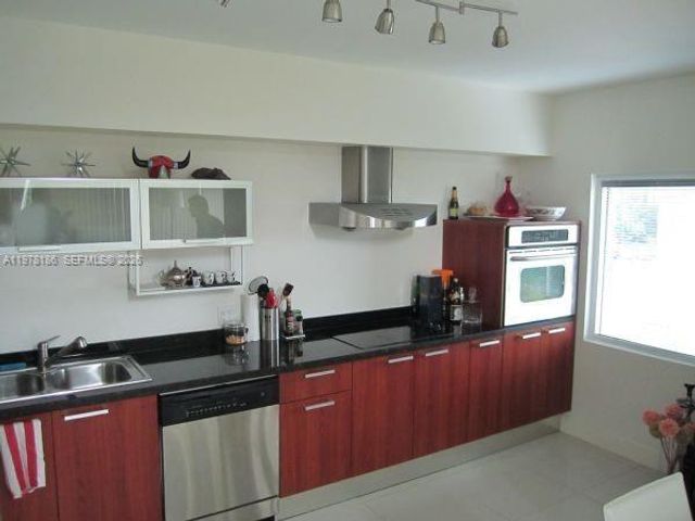 1650 Brickell Ave 206, Miami, FL 33129