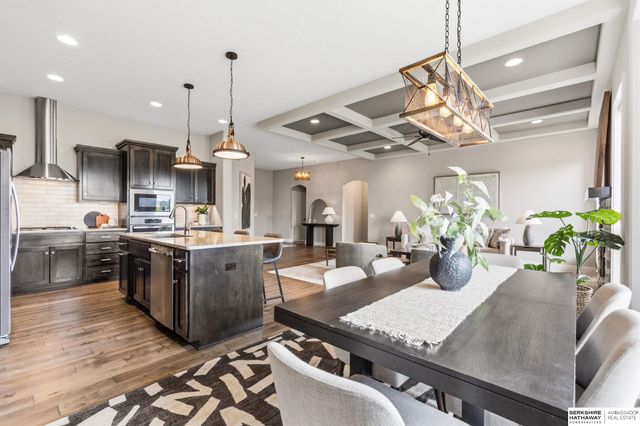 4440 N 190th Avenue, Elkhorn, NE 68022