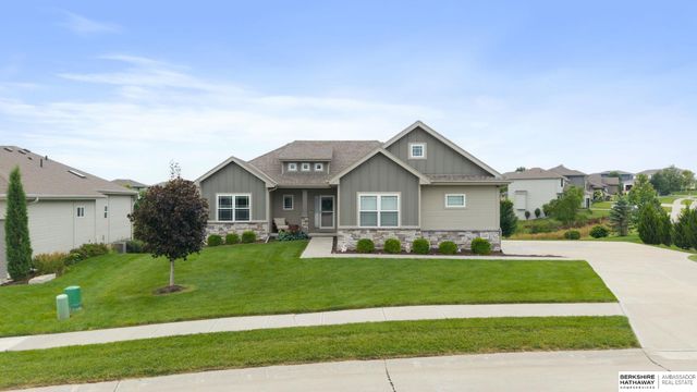 4440 N 190th Avenue, Elkhorn, NE 68022
