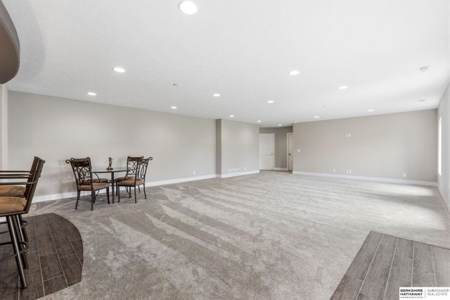 4440 N 190th Avenue, Elkhorn, NE 68022