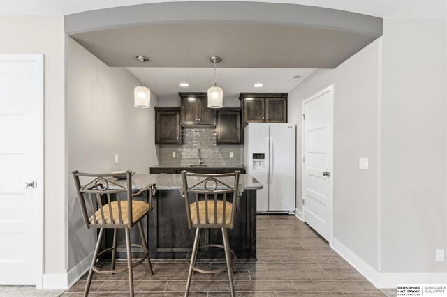 4440 N 190th Avenue, Elkhorn, NE 68022