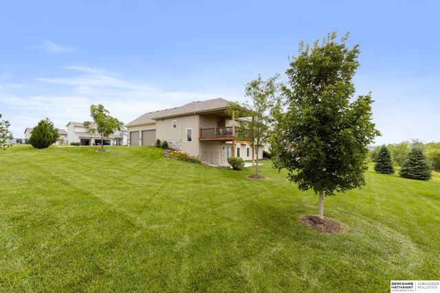 4440 N 190th Avenue, Elkhorn, NE 68022
