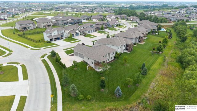 4440 N 190th Avenue, Elkhorn, NE 68022