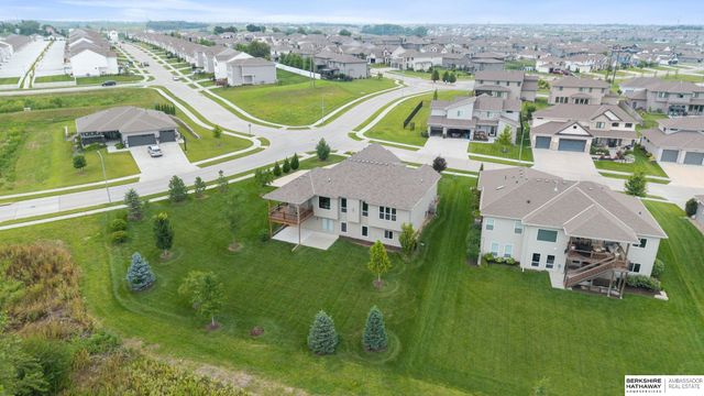 4440 N 190th Avenue, Elkhorn, NE 68022