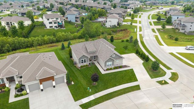 4440 N 190th Avenue, Elkhorn, NE 68022