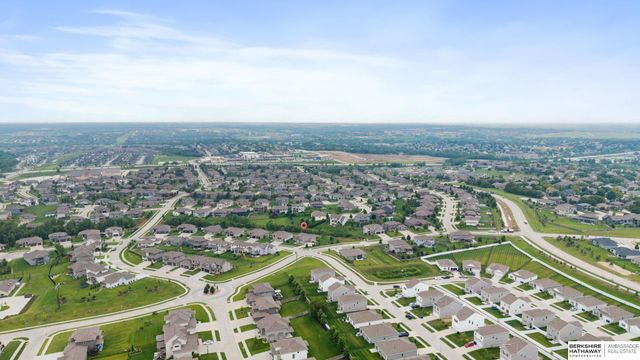 4440 N 190th Avenue, Elkhorn, NE 68022