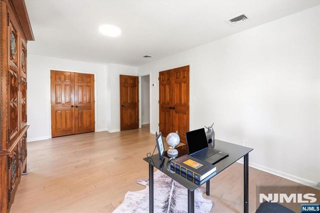 44 Jani Court, Clifton, NJ 07013