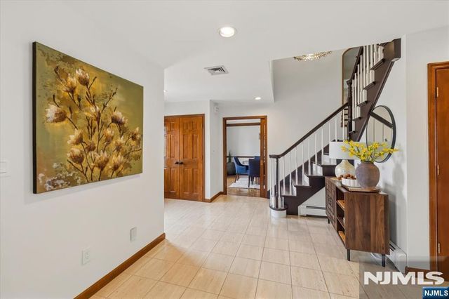 44 Jani Court, Clifton, NJ 07013