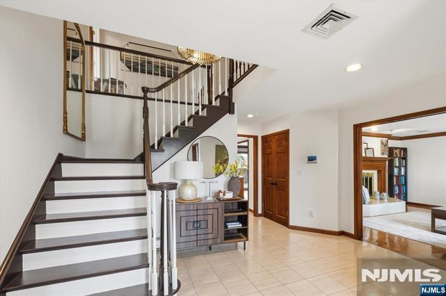 44 Jani Court, Clifton, NJ 07013