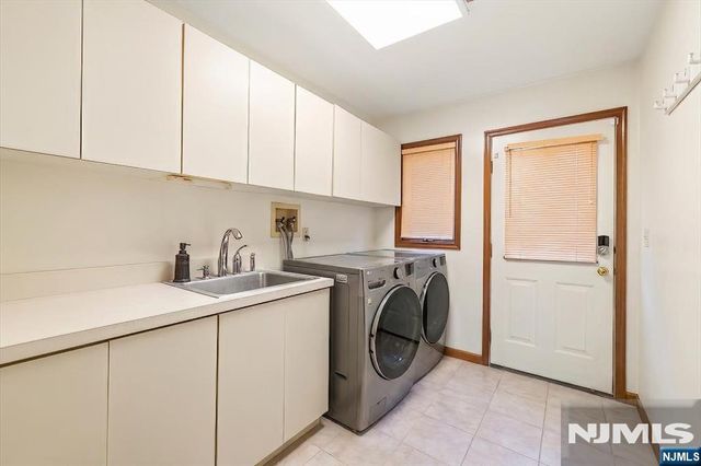 44 Jani Court, Clifton, NJ 07013