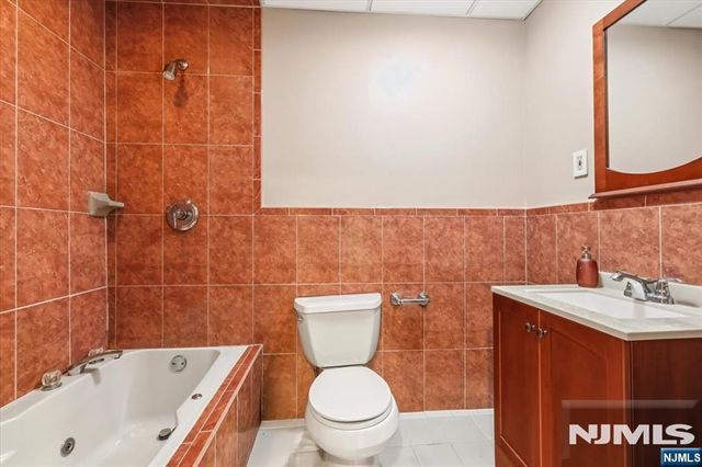 44 Jani Court, Clifton, NJ 07013