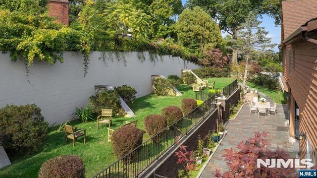 44 Jani Court, Clifton, NJ 07013