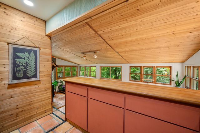 2890 Kimberley Road, Ann Arbor, MI 48104