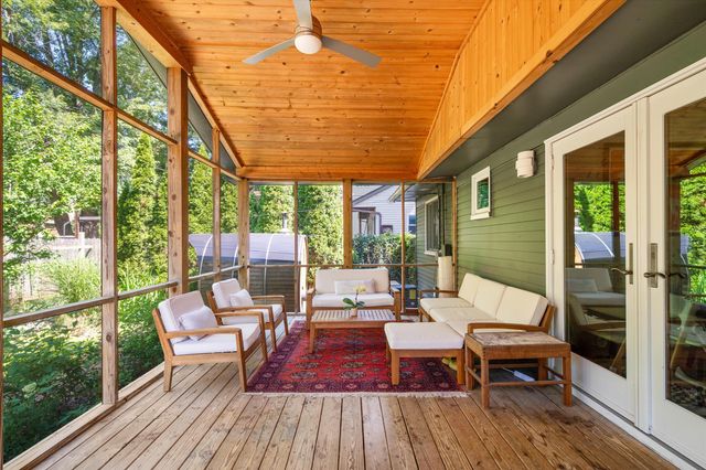 2890 Kimberley Road, Ann Arbor, MI 48104