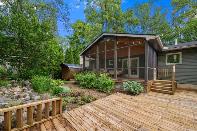 2890 Kimberley Road, Ann Arbor, MI 48104