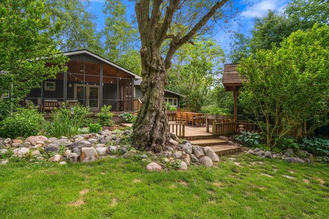 2890 Kimberley Road, Ann Arbor, MI 48104