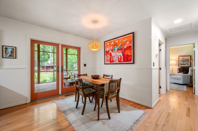 2890 Kimberley Road, Ann Arbor, MI 48104