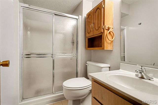 887 Woodridge Drive, Arnold, MO 63010