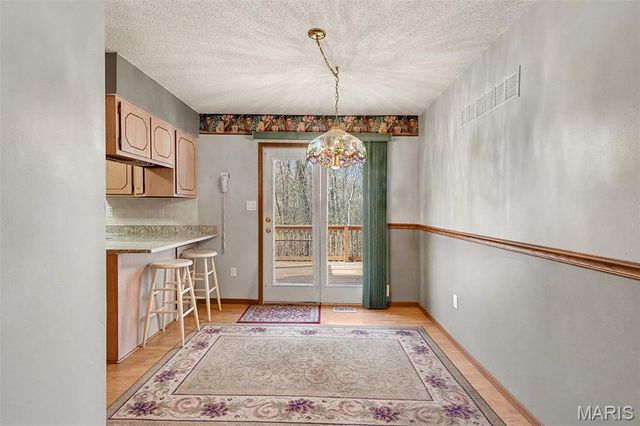 887 Woodridge Drive, Arnold, MO 63010