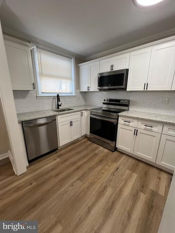 6168 NEWTOWN AVE, Philadelphia, PA 19111