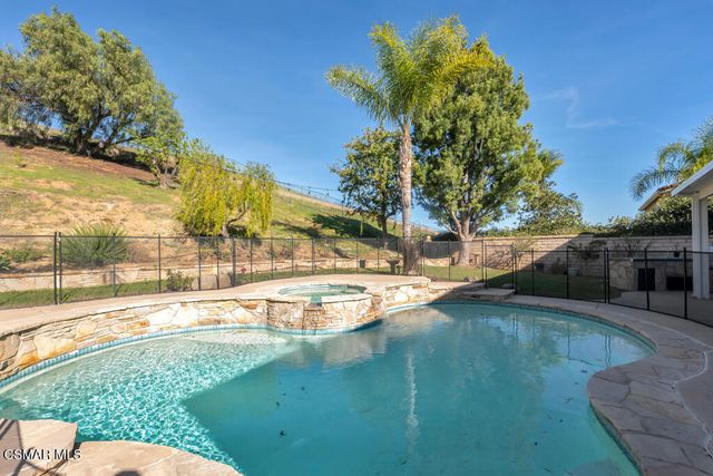 2339 Rudolph Drive, Simi Valley, CA 93065