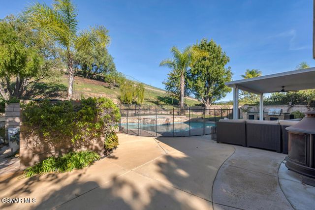 2339 Rudolph Drive, Simi Valley, CA 93065