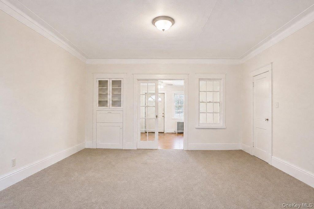 9344 Vanderveer Street, Queens Village, NY 11428 — photo 4