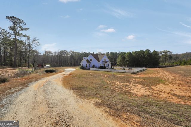 200 Douglas Creek Road, Flovilla, GA 30216