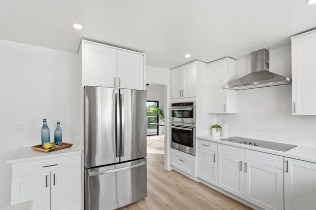 563 El Granada Boulevard, El Granada, CA 94018