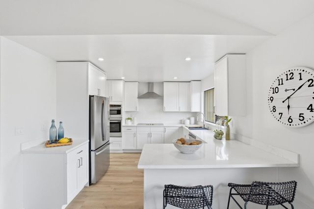 563 El Granada Boulevard, El Granada, CA 94018