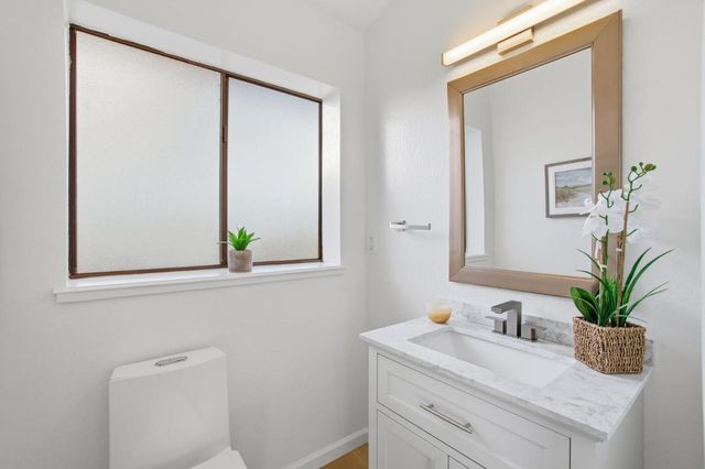 563 El Granada Boulevard, El Granada, CA 94018