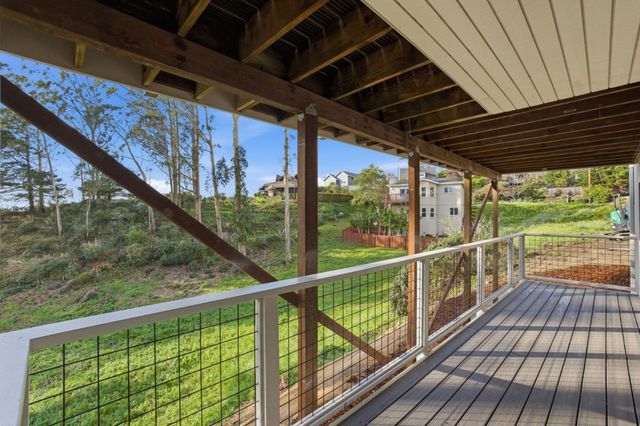 563 El Granada Boulevard, El Granada, CA 94018