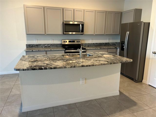 17575 CRESCENT MOON LOOP, Bradenton, FL 34211