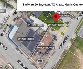 1333 S Airhart Drive, Baytown, TX 77520