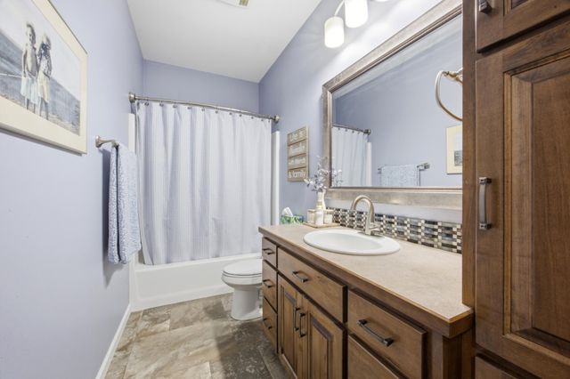 1406 W Summerwood Trail, Dilworth, MN 56529
