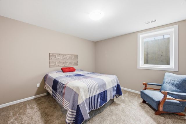1406 W Summerwood Trail, Dilworth, MN 56529