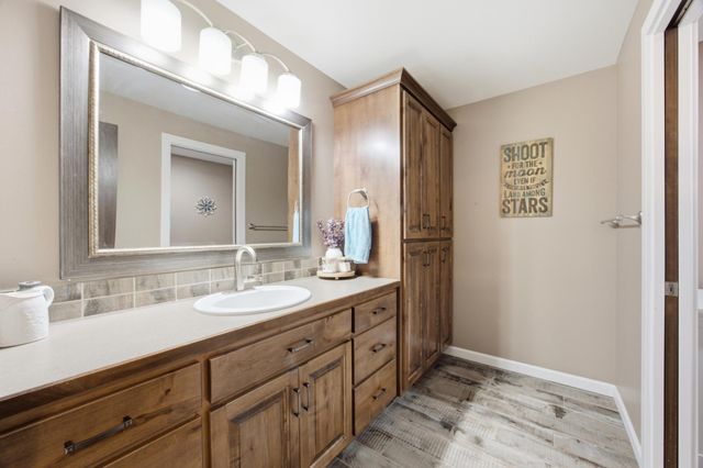 1406 W Summerwood Trail, Dilworth, MN 56529