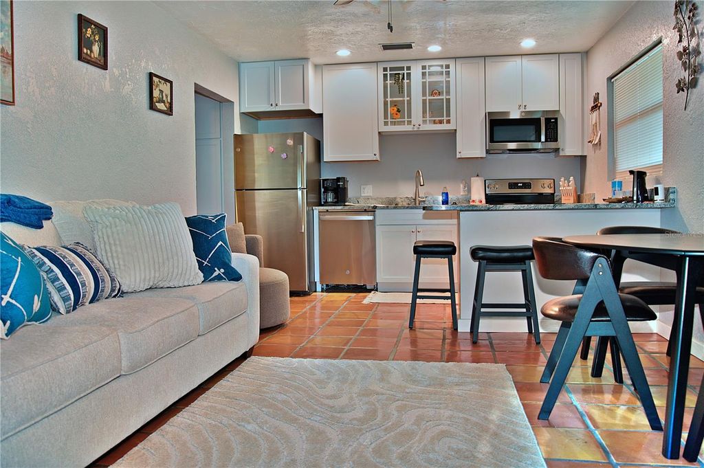 2117 3RD AVENUE E, BRADENTON, FL 34208 — photo 4